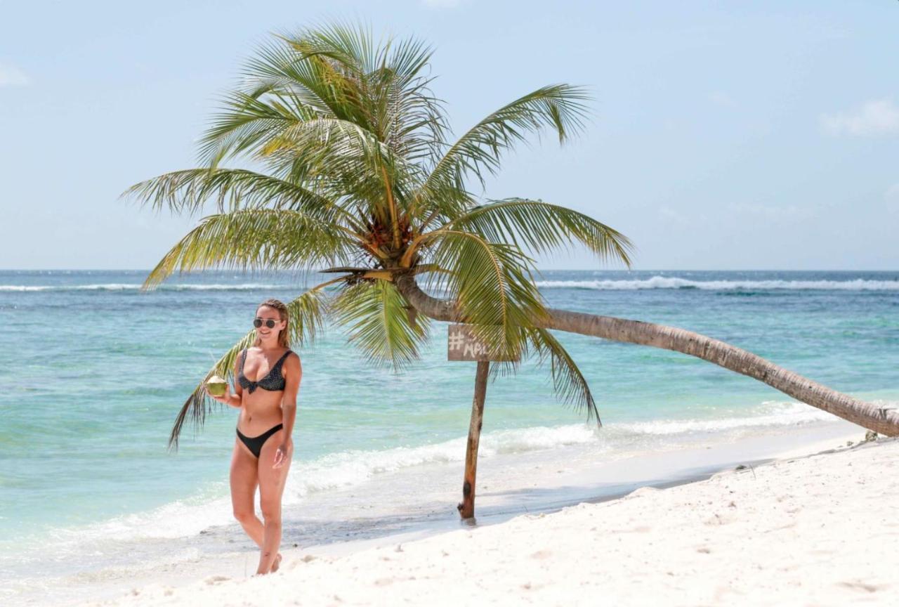 Palm Gate Maldives Hotel Thulusdhoo Kültér fotó