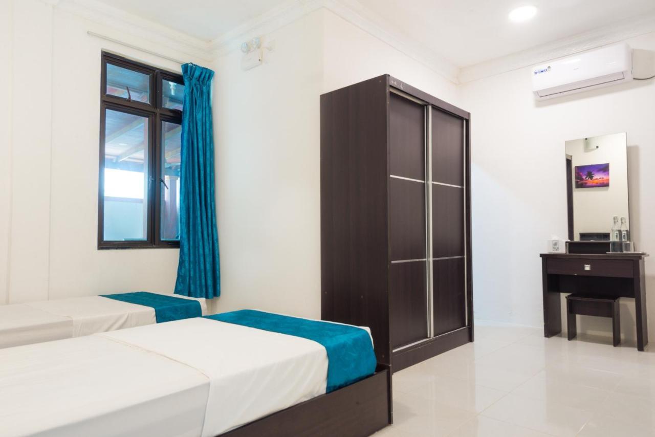 Palm Gate Maldives Hotel Thulusdhoo Kültér fotó