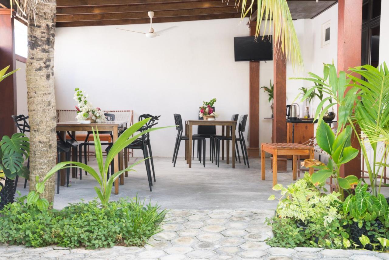 Palm Gate Maldives Hotel Thulusdhoo Kültér fotó
