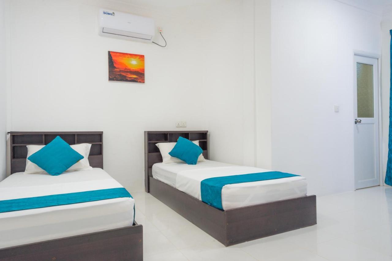 Palm Gate Maldives Hotel Thulusdhoo Kültér fotó