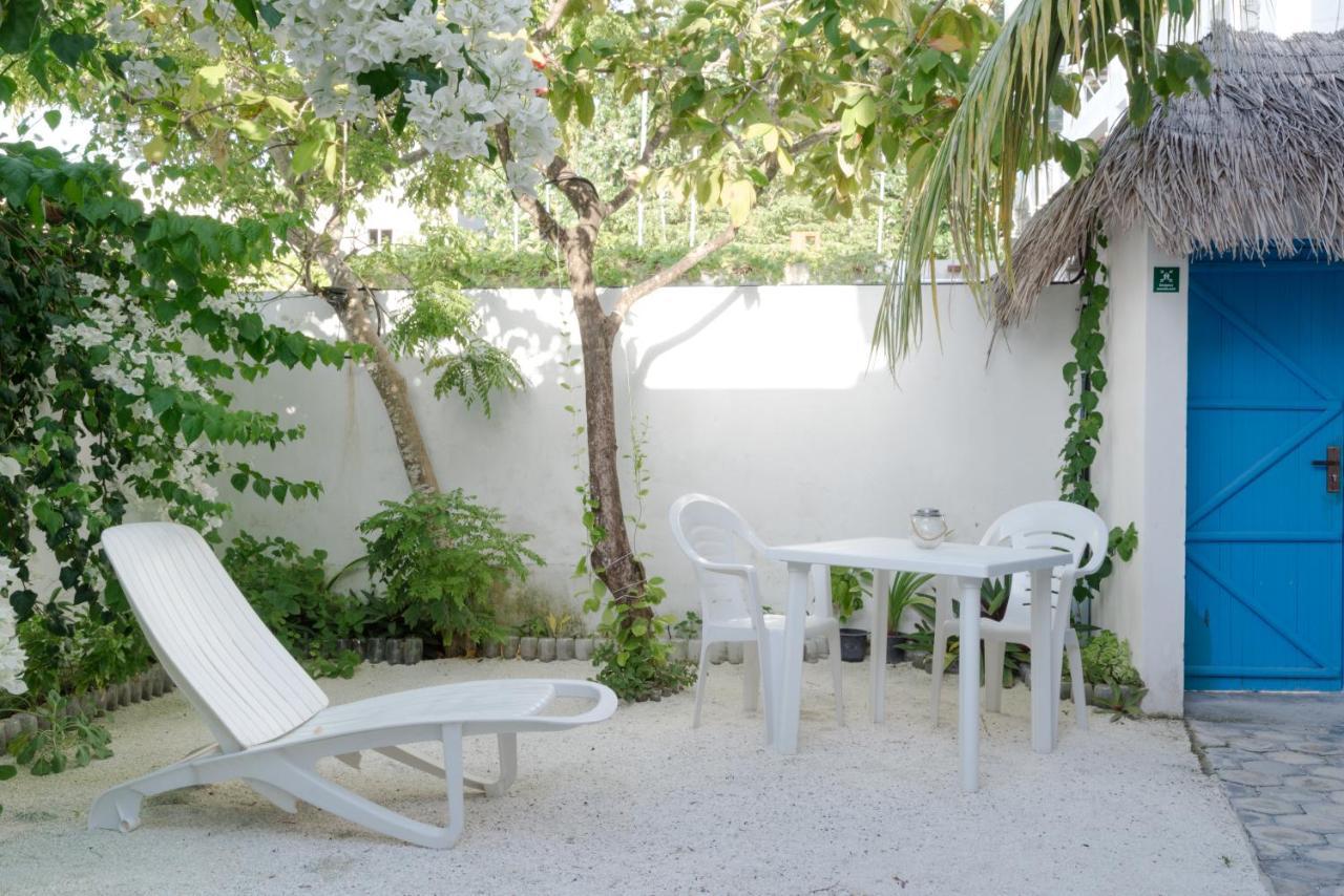 Palm Gate Maldives Hotel Thulusdhoo Kültér fotó